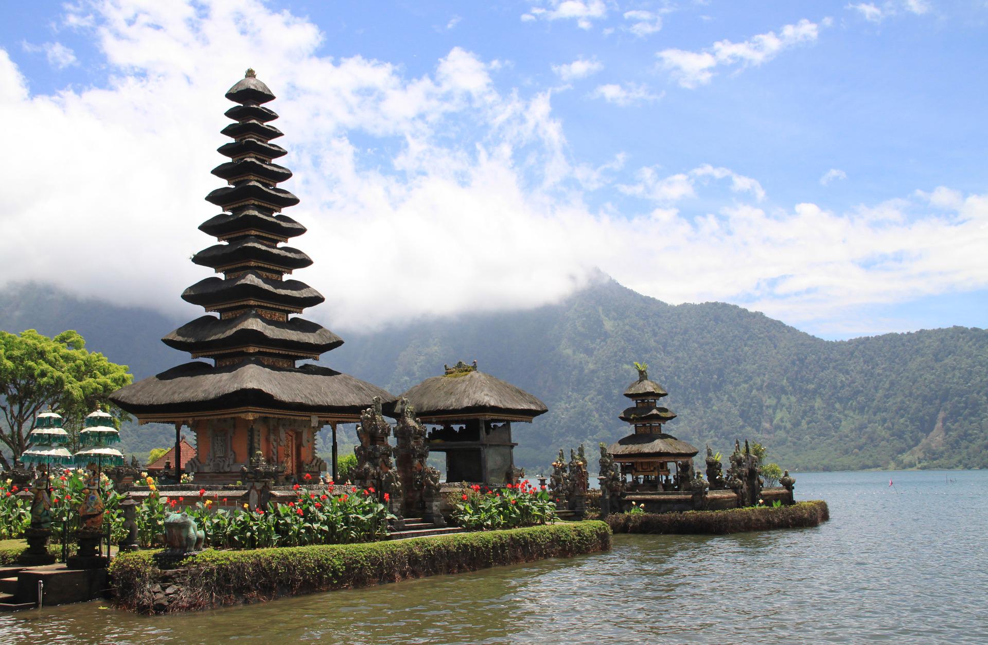 Perkembangan Wisata Indonesia